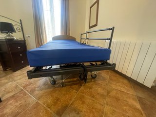 Cama geriátrica articulada eléctrica - Como nueva