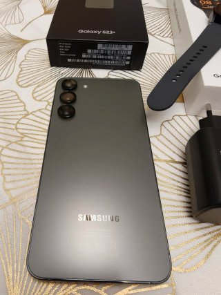 Samsung S23+ y Galaxy Watch FE