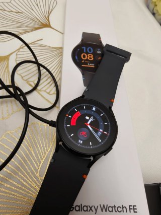 Samsung S23+ y Galaxy Watch FE