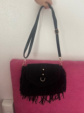 Bolso negro flecos terciopelo