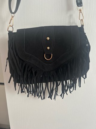 Bolso negro flecos terciopelo