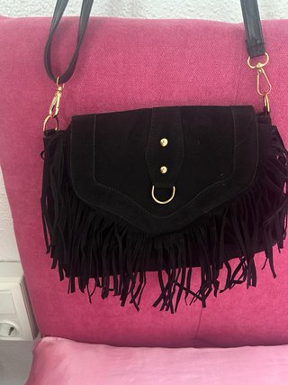 Bolso negro flecos terciopelo