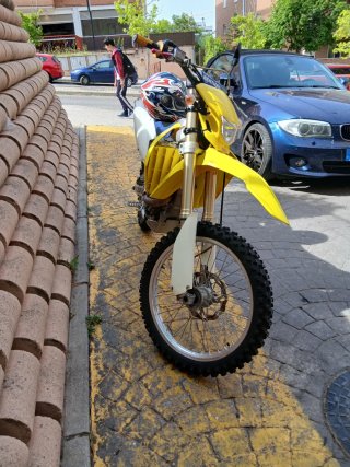 Suzuki RMZ 450 Matriculada
