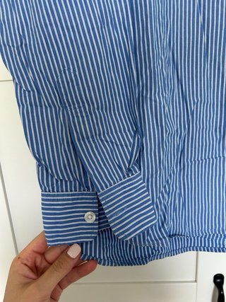 Camisa de rayas azules