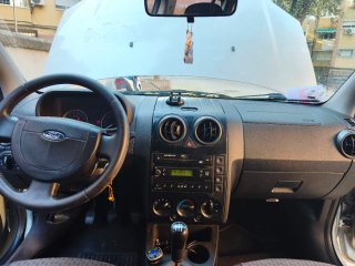 Ford Fusion 2004