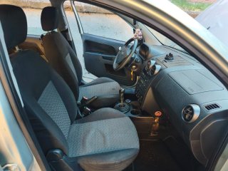 Ford Fusion 2004