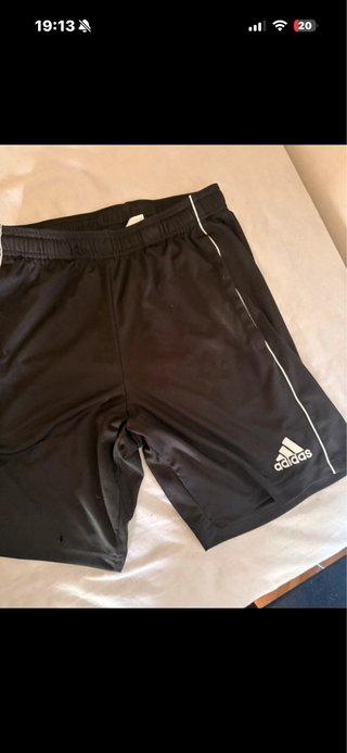 Pantalón corto Adidas negro