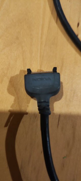 Lote Nokia 6820 + 3 Accessori Originali