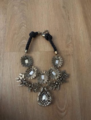 Collar de zara