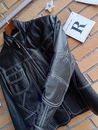 Chaqueta de piel Mellachia Negra talla S y M