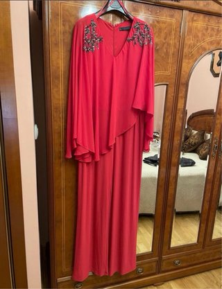 Mono fiesta rojo sin estrenar Talla XL