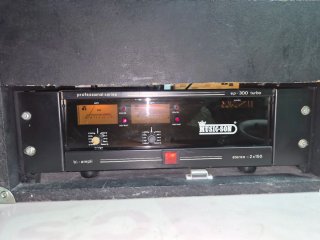 Ampli EP 300 Turbo /Mezclador Equalizor QT 7002H