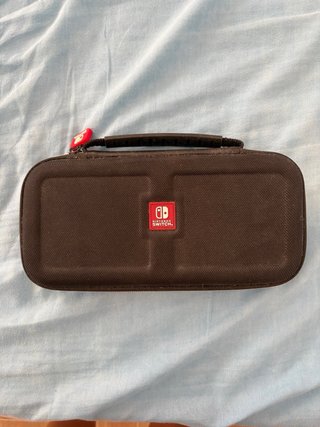 Nintendo Switch OLED con todo