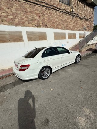 Mercedes-Benz C220 2011