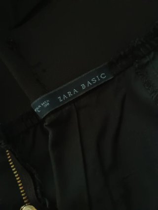 Falda Zara Negra Talla M