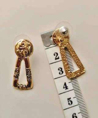 Pendientes vintage dorados