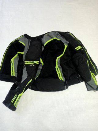 Chaqueta de moto negra y verde talla m
