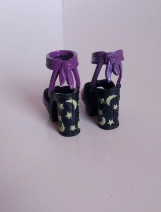 Scarpe Rainbow High viola con stelle