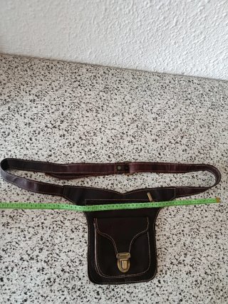 Riñonera de piel nueva