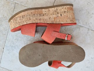 Sandalias coral con plataforma