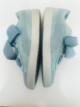 Zapatillas Puma Azules con Lazos