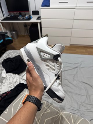 Air Jordan 4 Cement Gris 2025