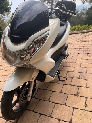 Honda PCX 125 Blanca