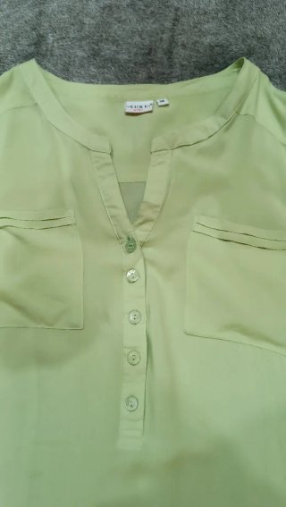 Blusa fluida manga larga verde lima