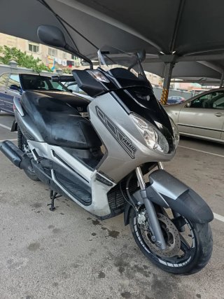 Yamaha Xmax 250i