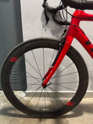 Bici da strada Trek Domane SL6 in carbonio