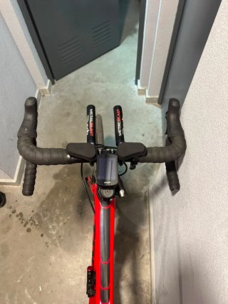 Bici da strada Trek Domane SL6 in carbonio