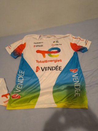 Lote 4 Camisetas Tour de Francia TotalEnergies