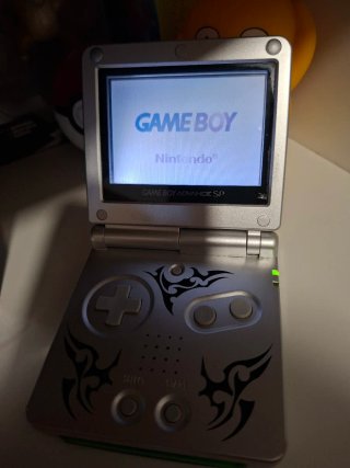 Nintendo GBA SP Edizione Tribale