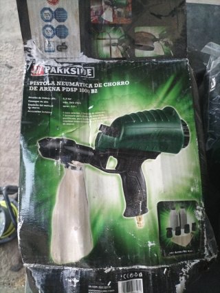 Pistola Neumática de Chorro de Arena Parkside