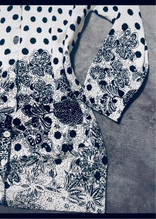 Chaqueta de punto blanco y negro