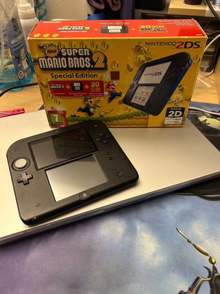 Nintendo 2DS Nera e Blu