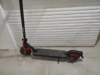 Patinete Eléctrico Xiaomi + Cargador Original