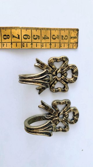 21 ganchos decorativos de latón