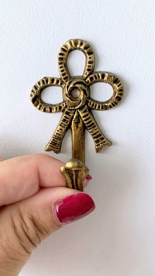21 ganchos decorativos de latón