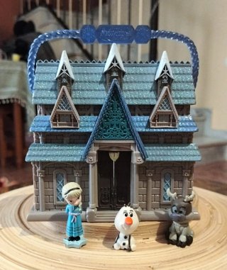 Casa Disney Animators Frozen