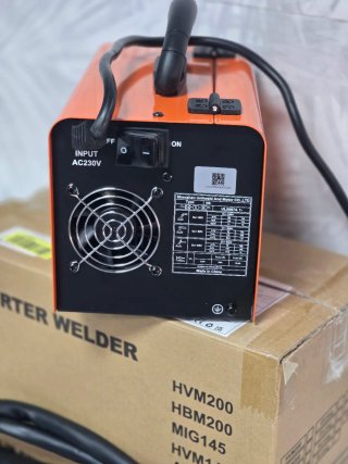Soldadora Inverter Hitbox MIG 140A