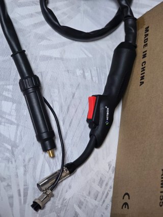 Soldadora Inverter Hitbox MIG 140A