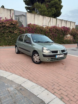 Renault Clio 2003