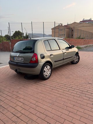 Renault Clio 2003