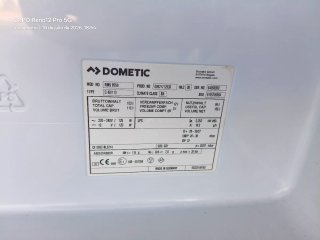NEVERA DOMETIC RMS 8550 Trivalente Paso Rueda