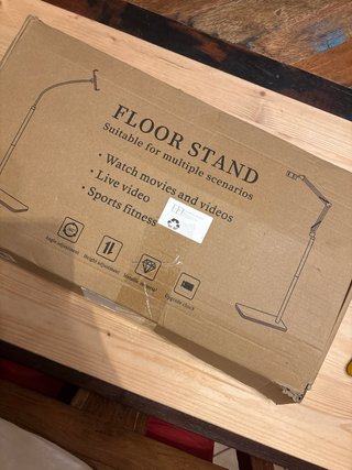 Supporto universale per tablet e smartphone