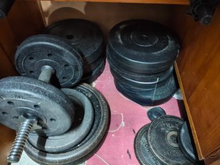 Gimnasio multifuncional con pesas