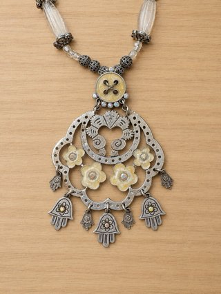 Collana amuleto Hamsa fiori argento e smalto