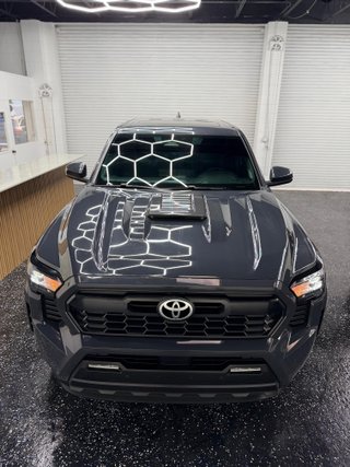 TOYOTA TACOMA TRD SPORT – 2024