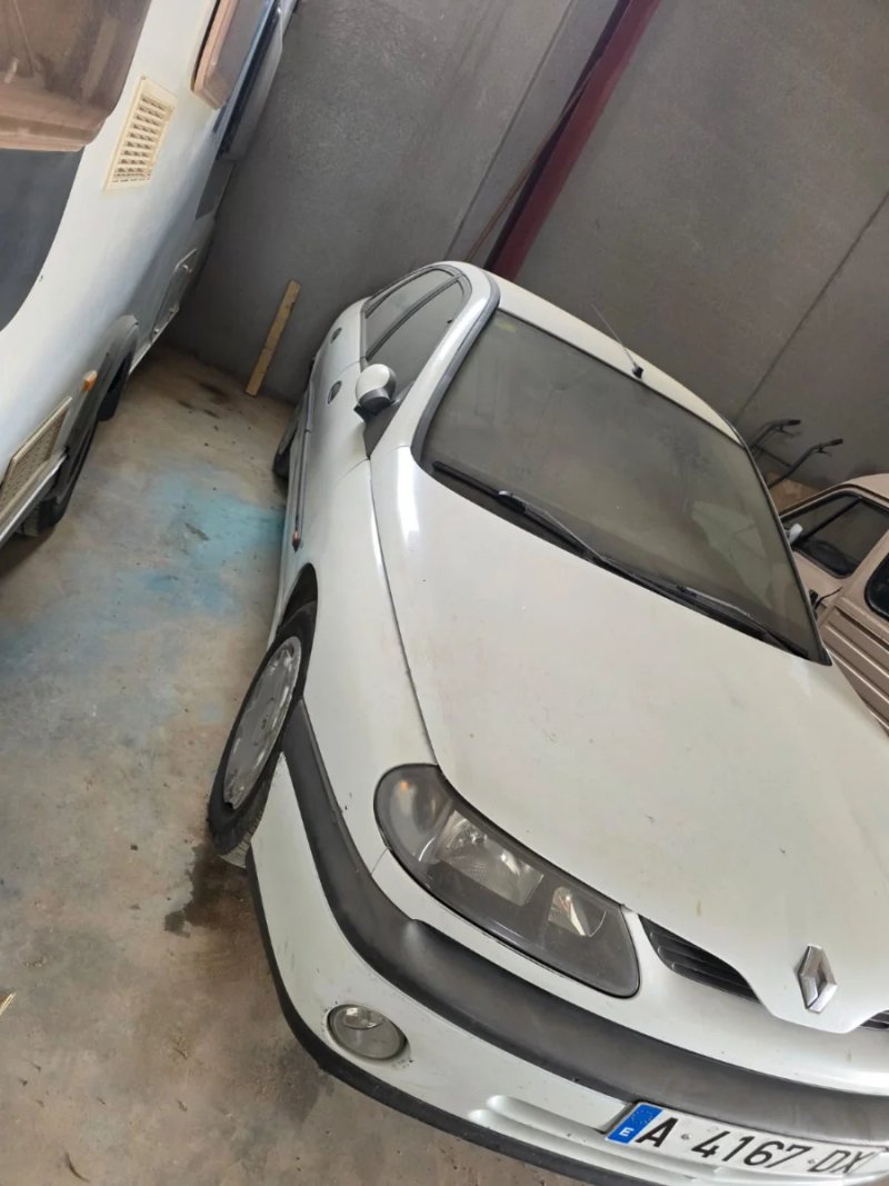 Renault Laguna 1999 - foto 1